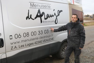 Menuiserie de Araujo, pour être à l’abri d’une tuile ! 