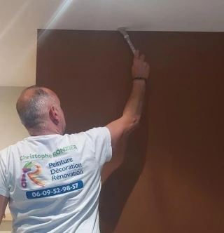 Du simple rafraîchissement à la rénovation complète avec Christophe Ronzier, artisan peintre